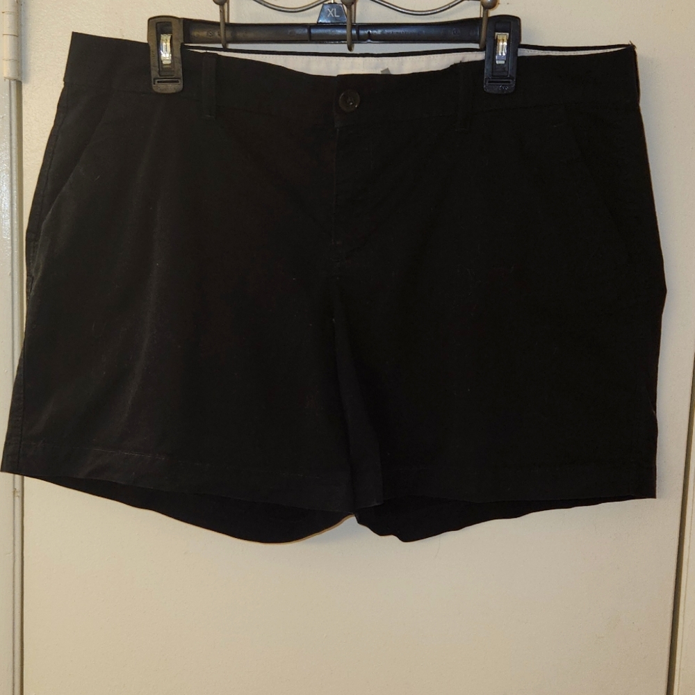 Old Navy Chino Shorts Size 14